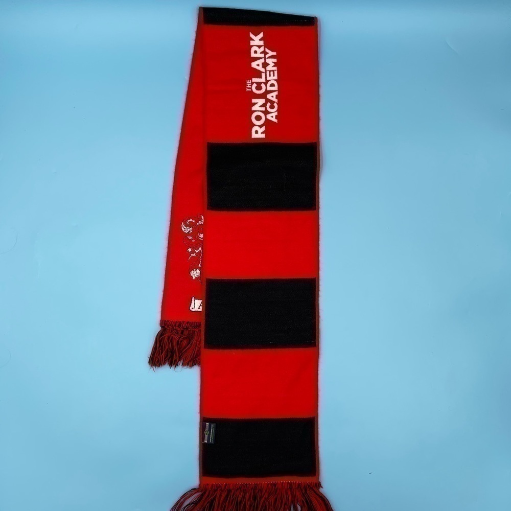 Amistad Scarf - Picture 3 of 5
